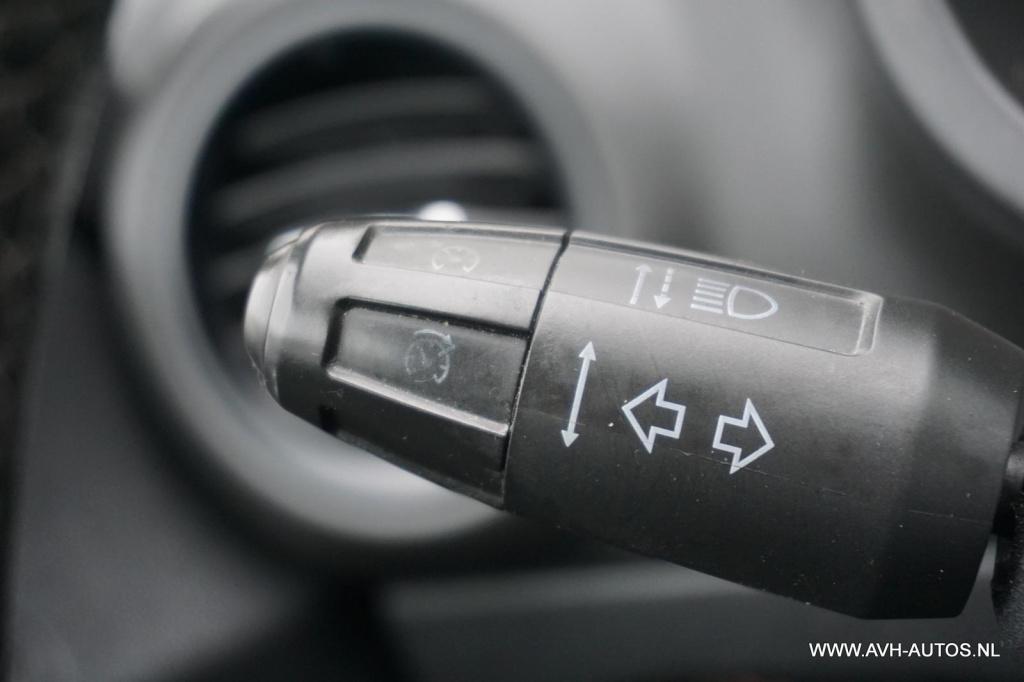 Opel Corsa 1.2-16v '111' edition