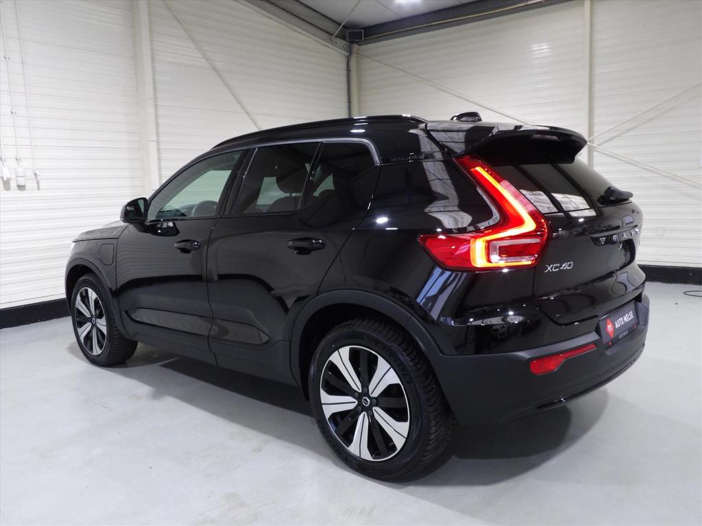 Volvo XC40 t5 plug-in hybrid 262pk aut plus dark