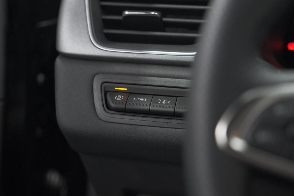 Renault Captur 1.8 e-tech full hybrid 160 techno | camera | winterpakket | 