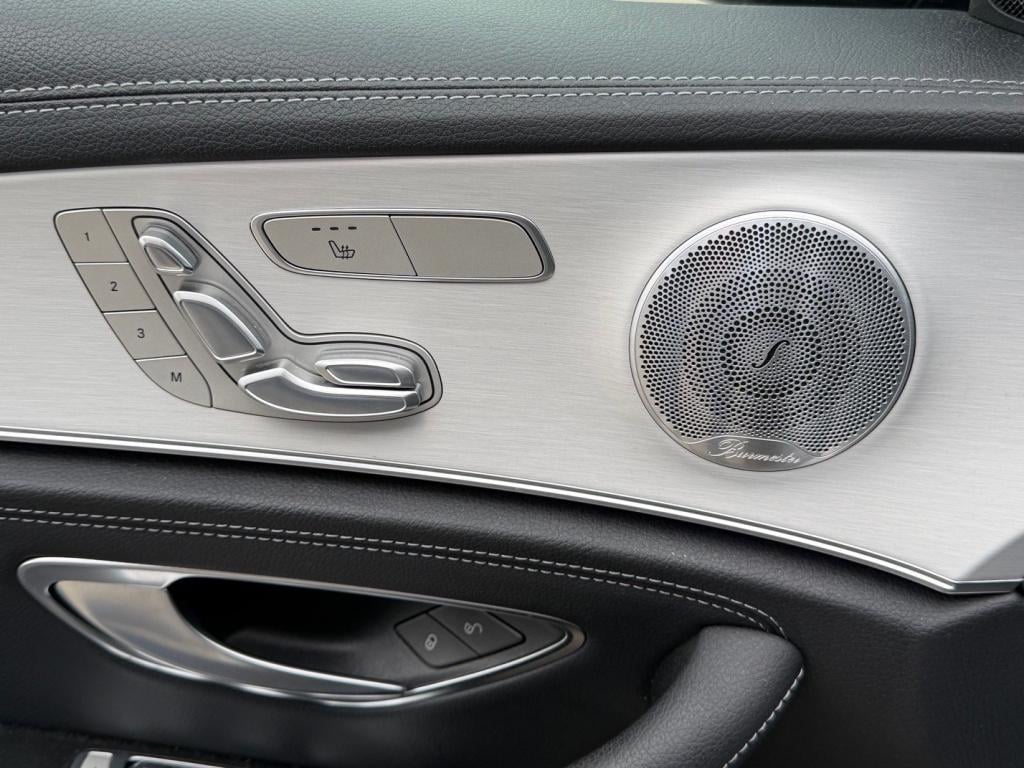 Mercedes-Benz E-Klasse 200 business solution amg l panoramadak l burmester 