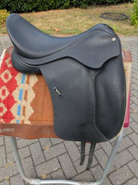 Wintec zadel dresuur 17,5''