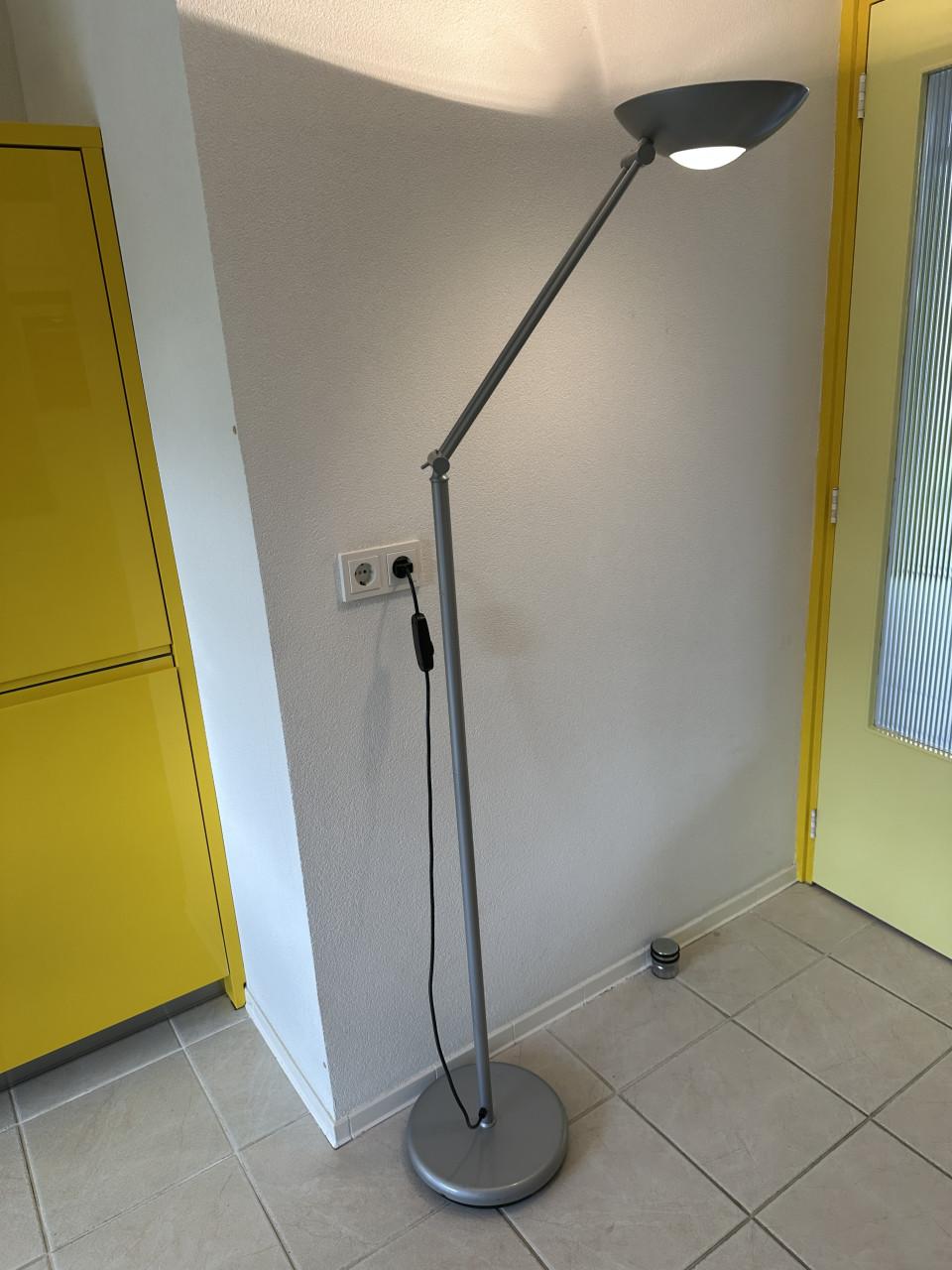 Staande vloerlamp