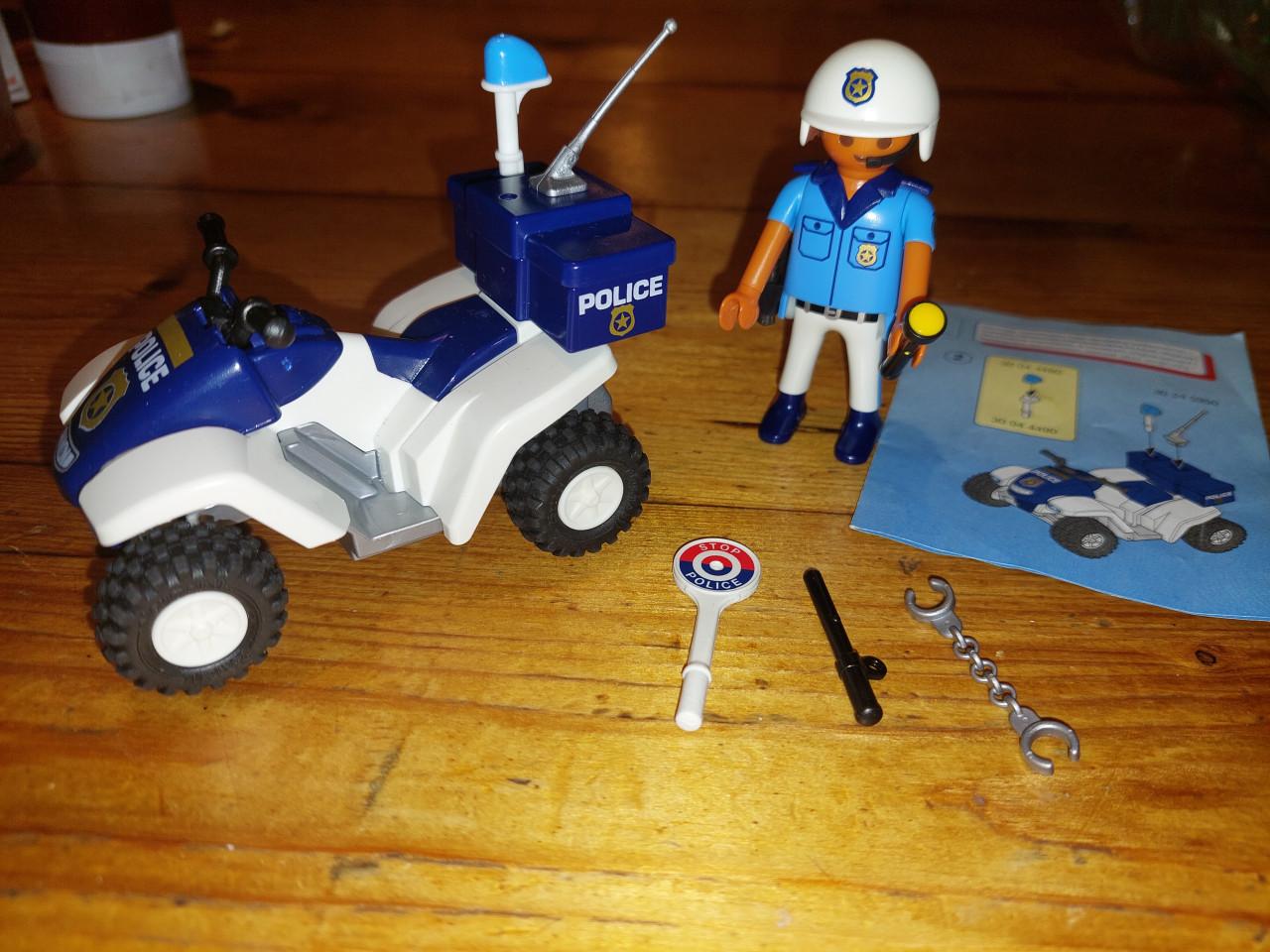 Playmobil agent op quad