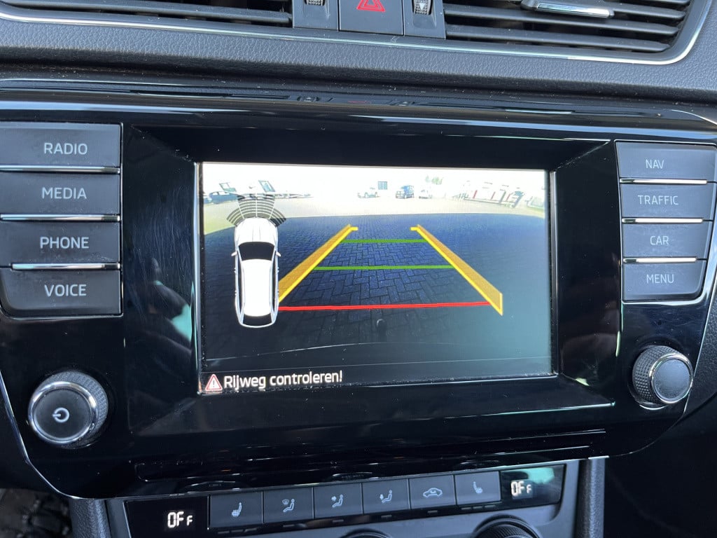 Skoda Superb combi 1.4 tsi act style business