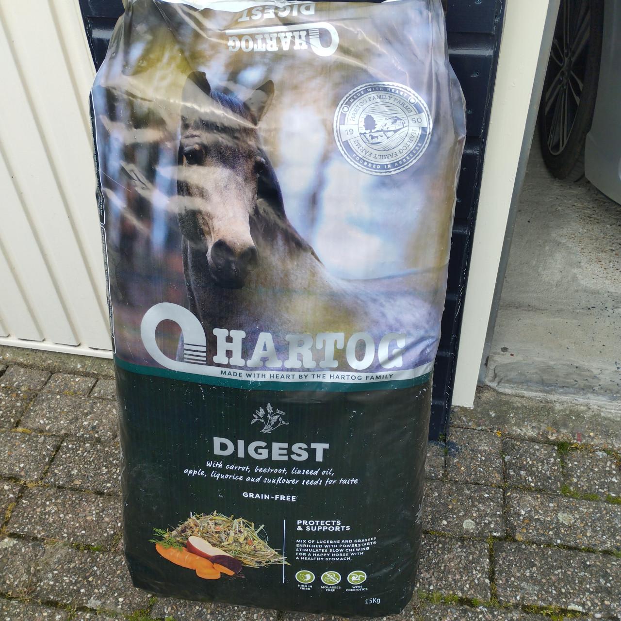 1 zak lucerne digest Hartog