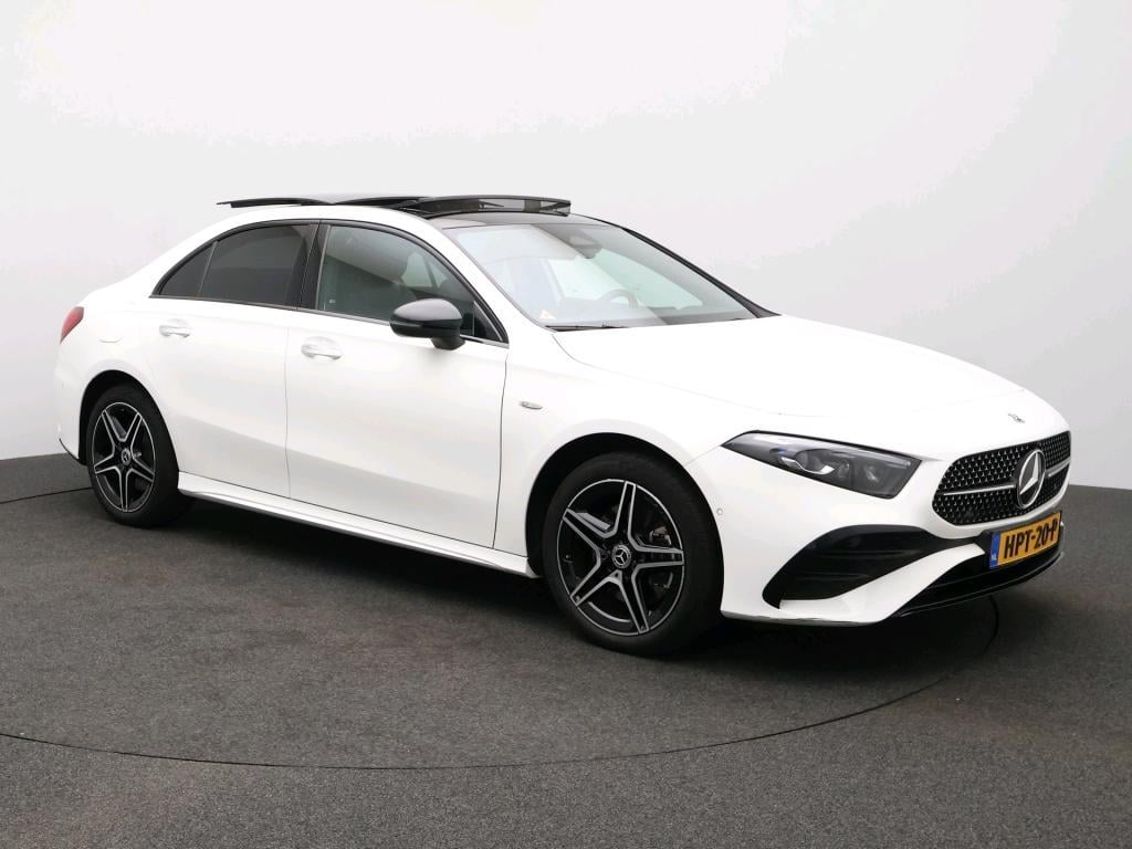 Mercedes-Benz A-Klasse 250 e business solution amg | panoramadak | trekhaak