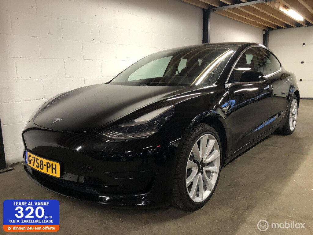 Tesla Model 3 standard rwd plus 60 kwh