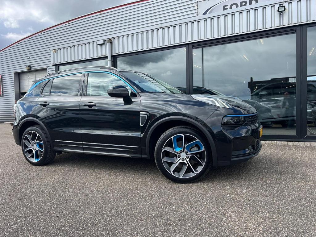 Lynk & Co 01 1.5 261pk phev , panodak , adaptive cc , 360gr camera , carlpl