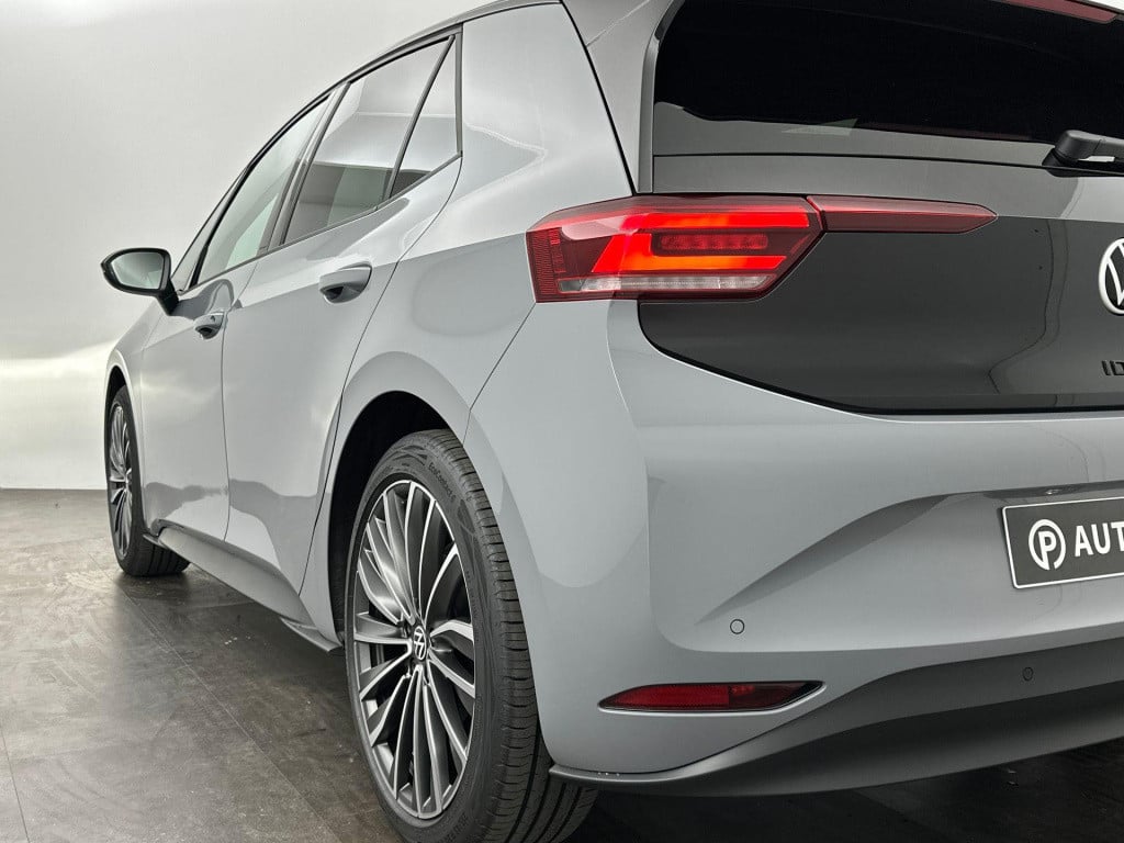 Volkswagen Id.3 limited edition 52 kwh accu. 125 kw / 170 pk hatch
