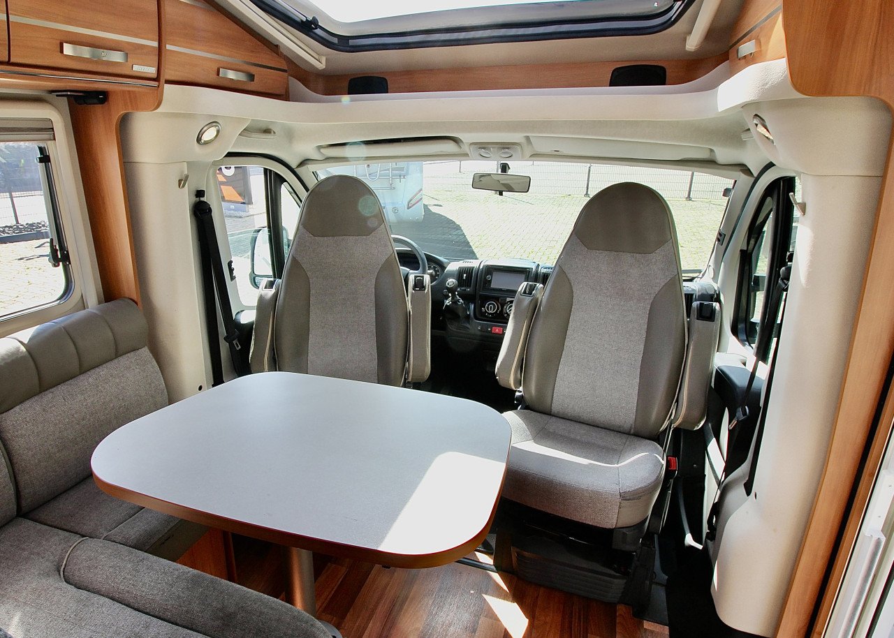 Hymer Ensis-T 474( Lengtebedden compact)