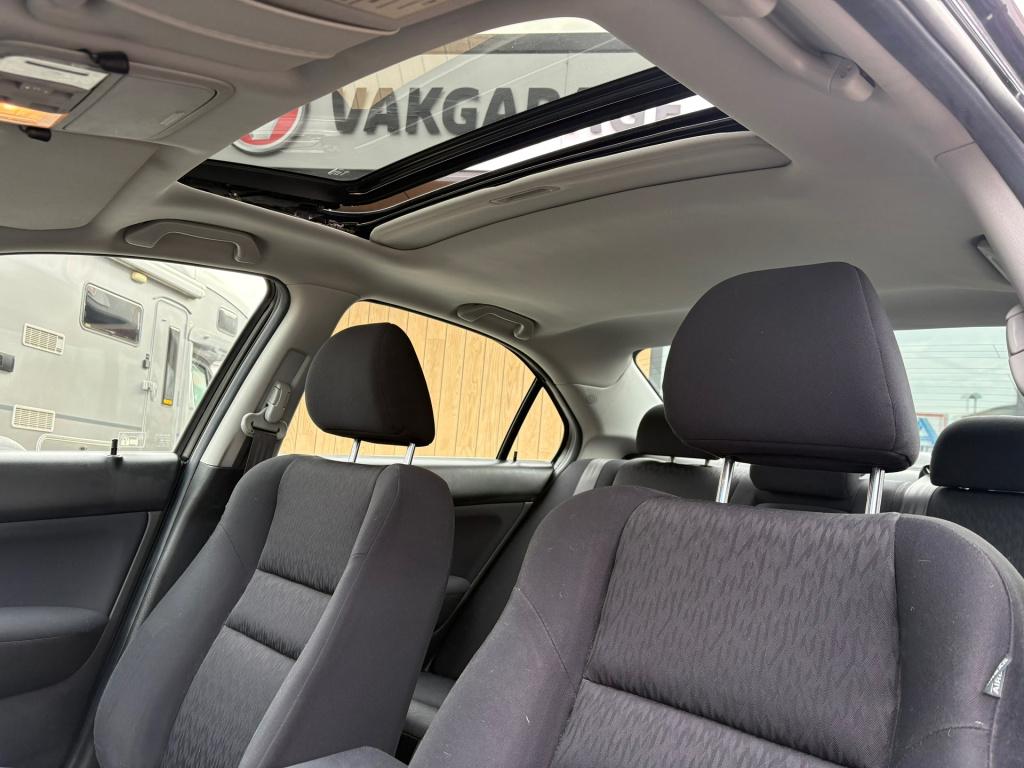 Honda Accord 2.0i executive