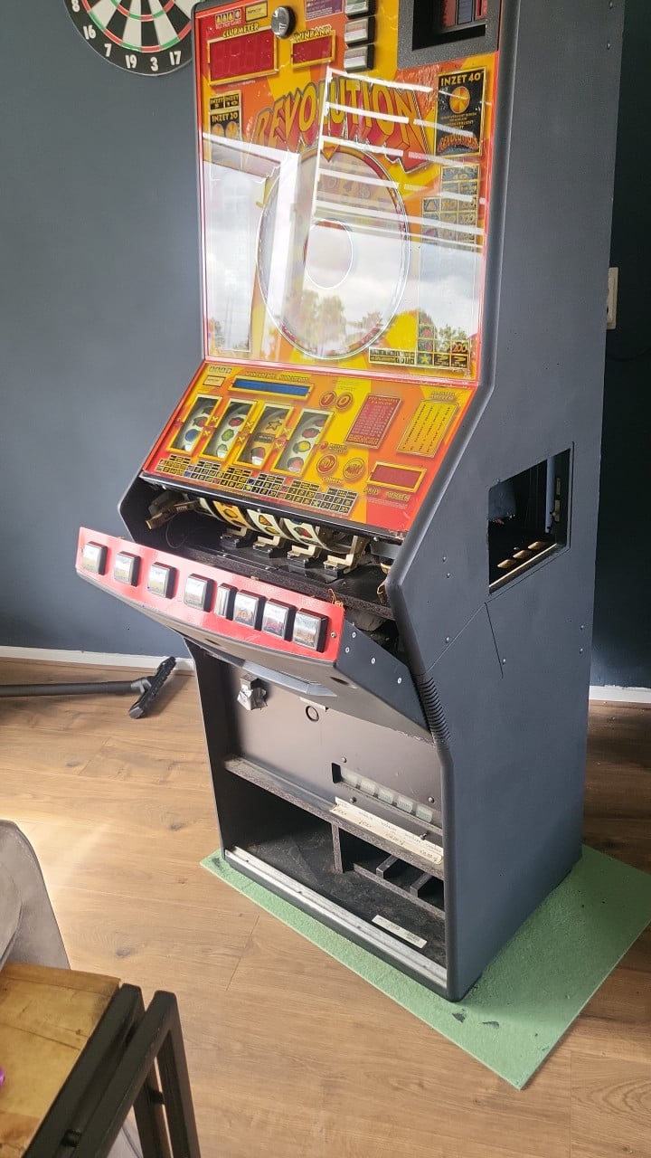 Revolution fruitautomaat halversie de echte