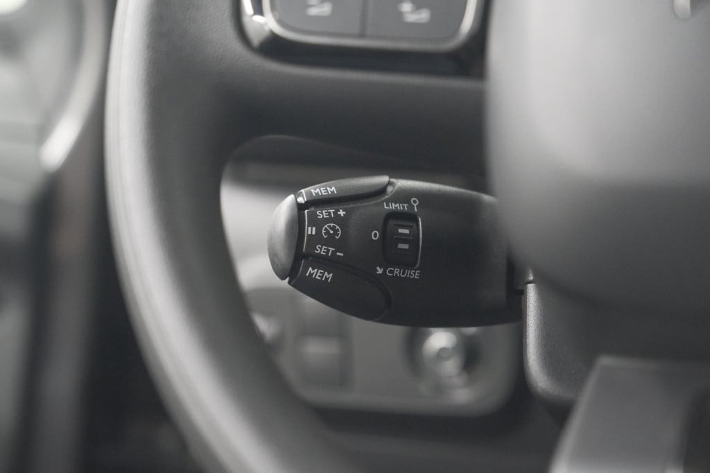Citroen C3 puretech 110 eat6 max | apple carplay | parkeersensoren | climat