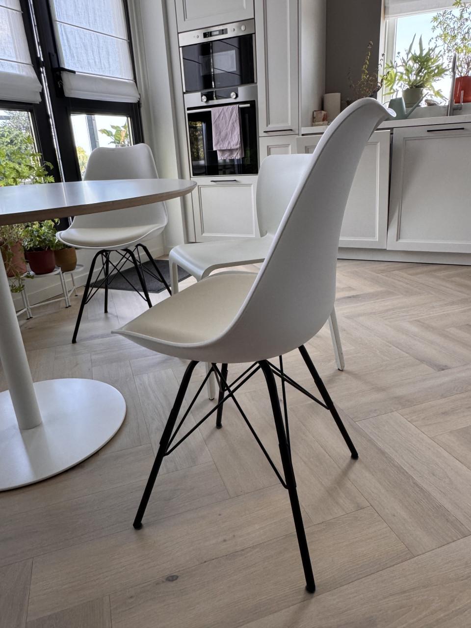 Gratis stoelen 5 stuks