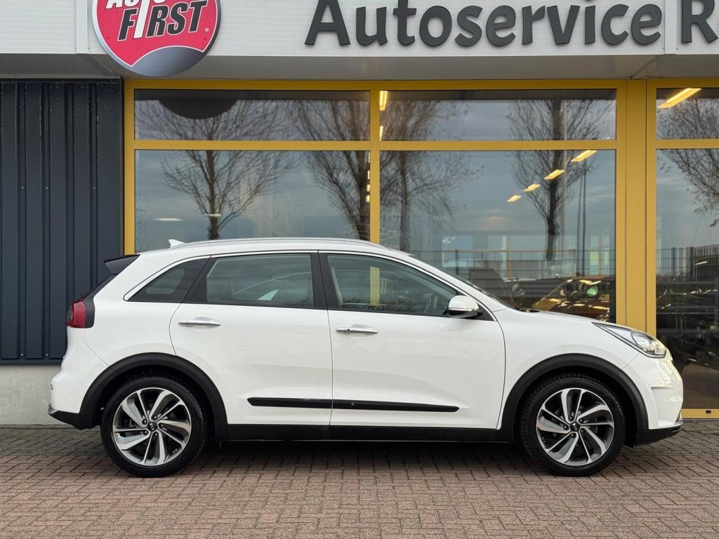 Kia Niro 1.6 gdi hybride - stoelverwarming - stuurwielverwarming - leer