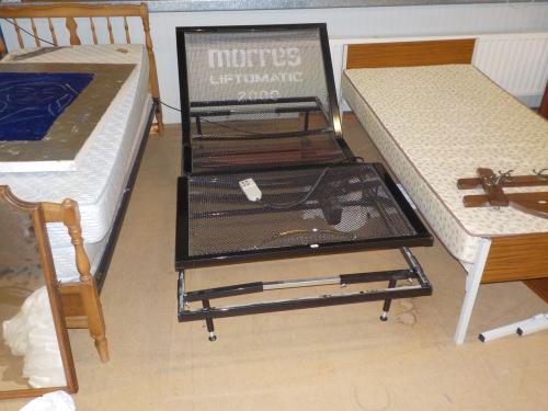 Elektrische spiraal op poten in zeer goede staat 90 x 200 cm