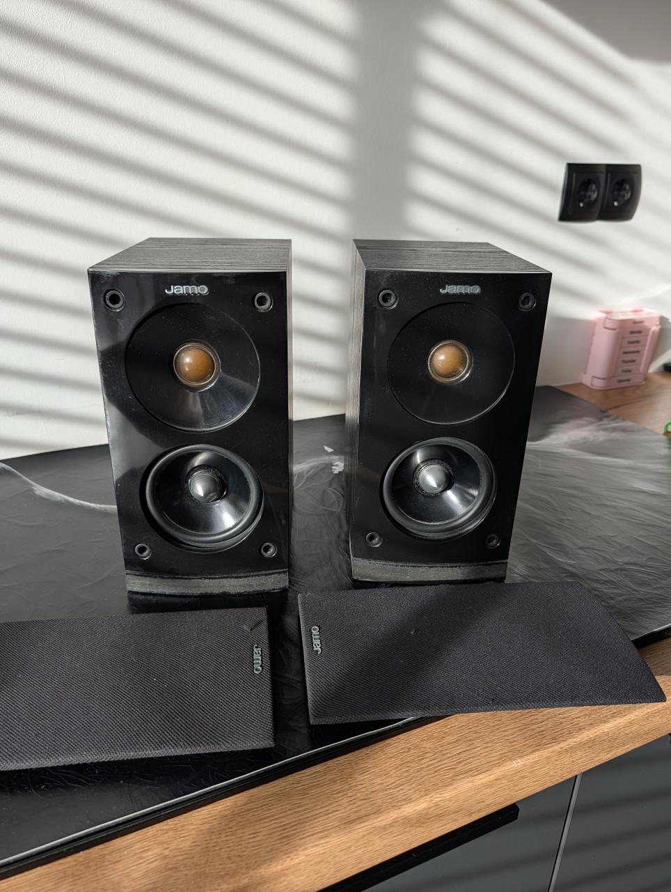 Jamo S608 met center en rears