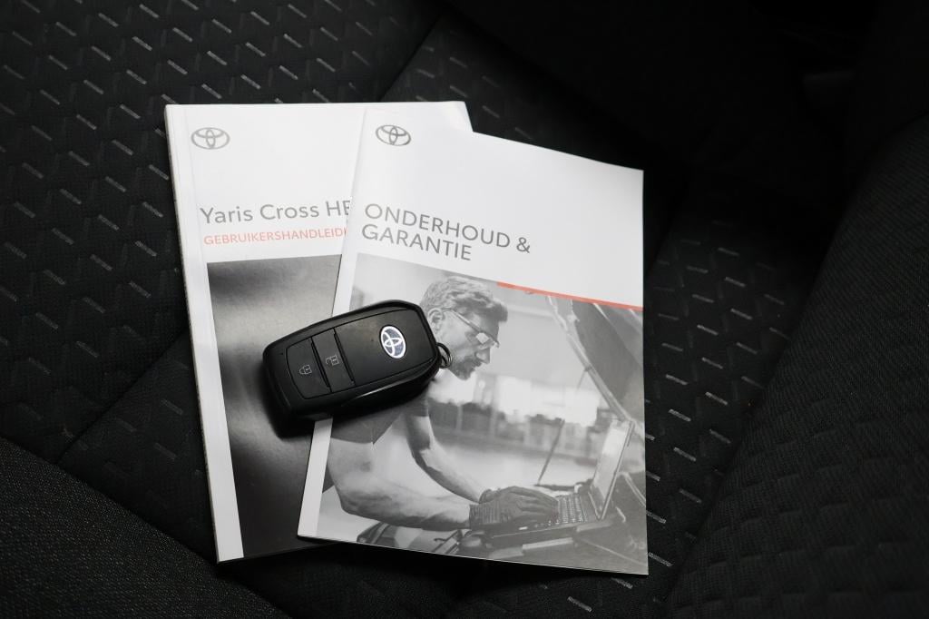 Toyota Yaris Cross 1.5 hybrid 115 first