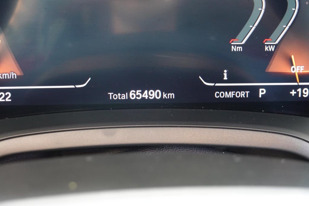 BMW 3-serie touring 330i business edition plus