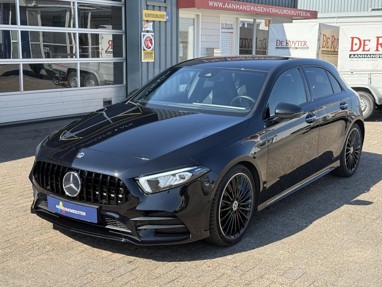 Mercedes-Benz A-klasse - 180 d AMG | Widescreen | Camera | Sfeer