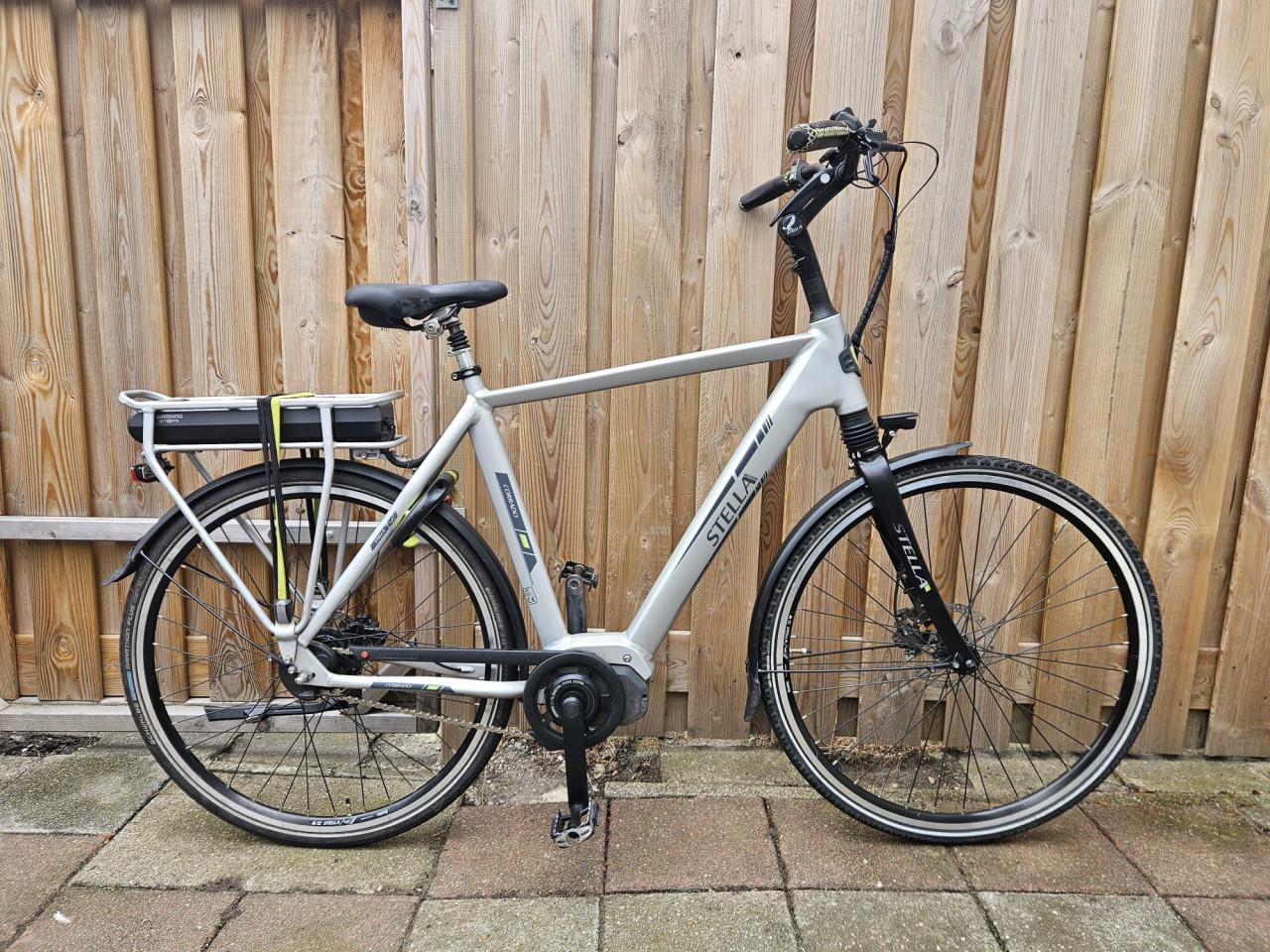 Prachtige Stella Corrado elektrische fiets Shimano middenmotor 400Wh