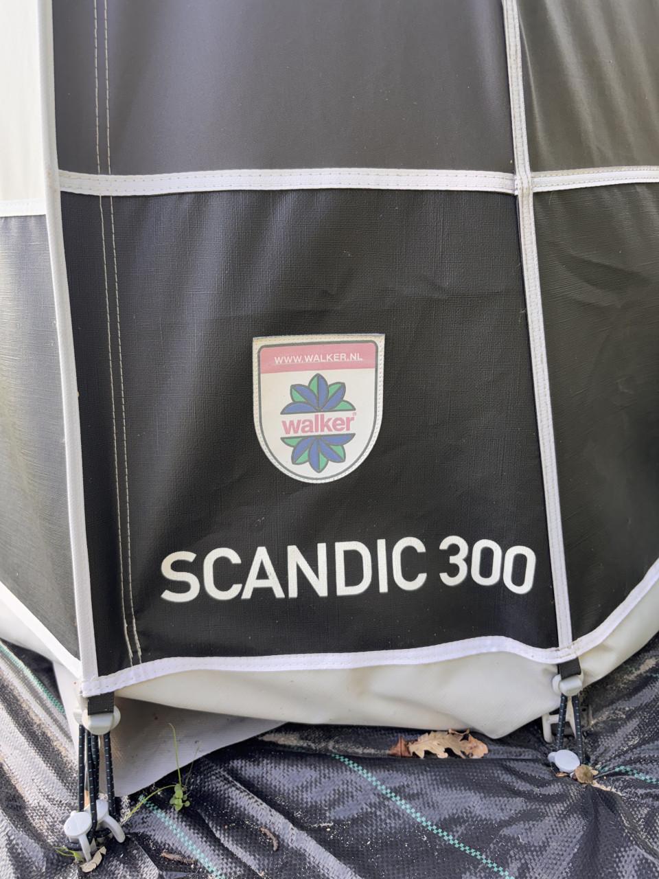 Walker scandic 300  nagelnieuw