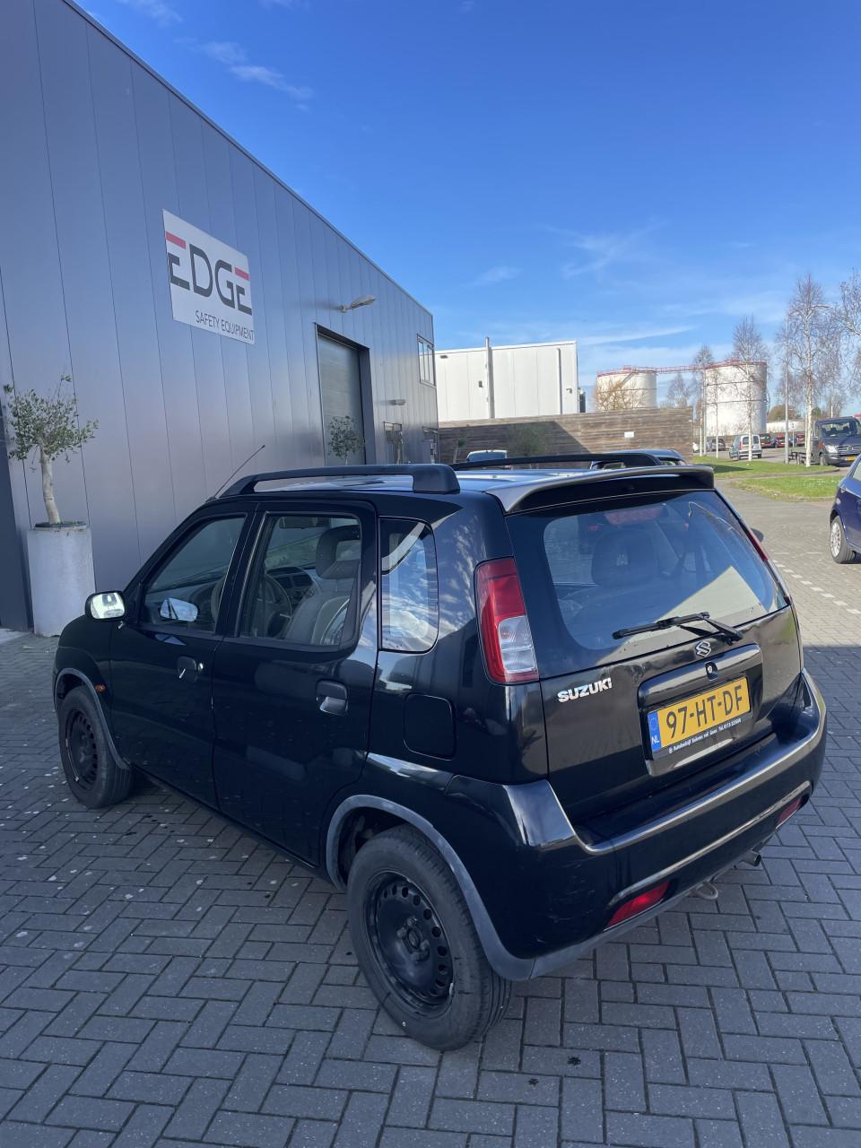 Suzuki Ignis 1.3 GL 2001 Zwart | NAP | NIEUWE APK!