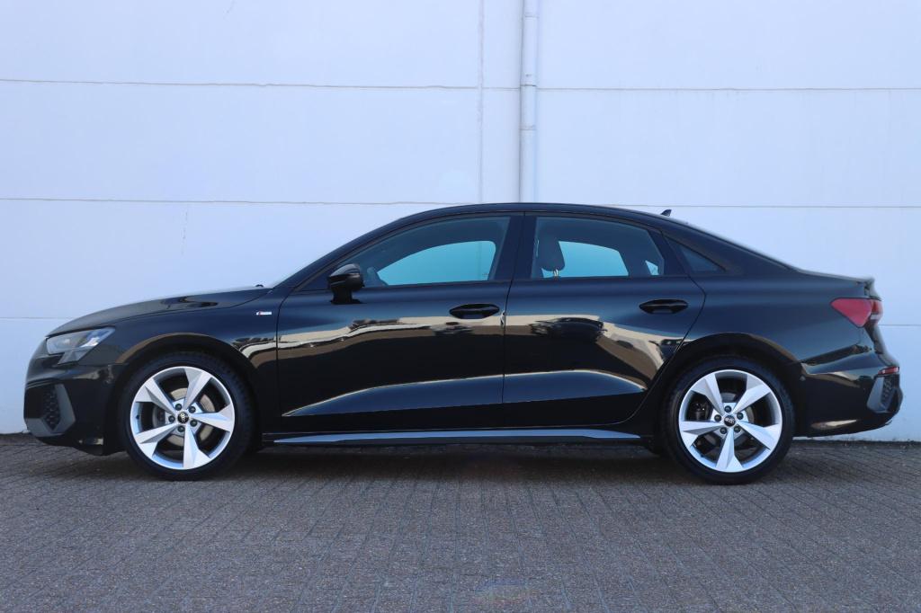 Audi A3 limousine 35 tfsi s-line edition 150pk s-tronic