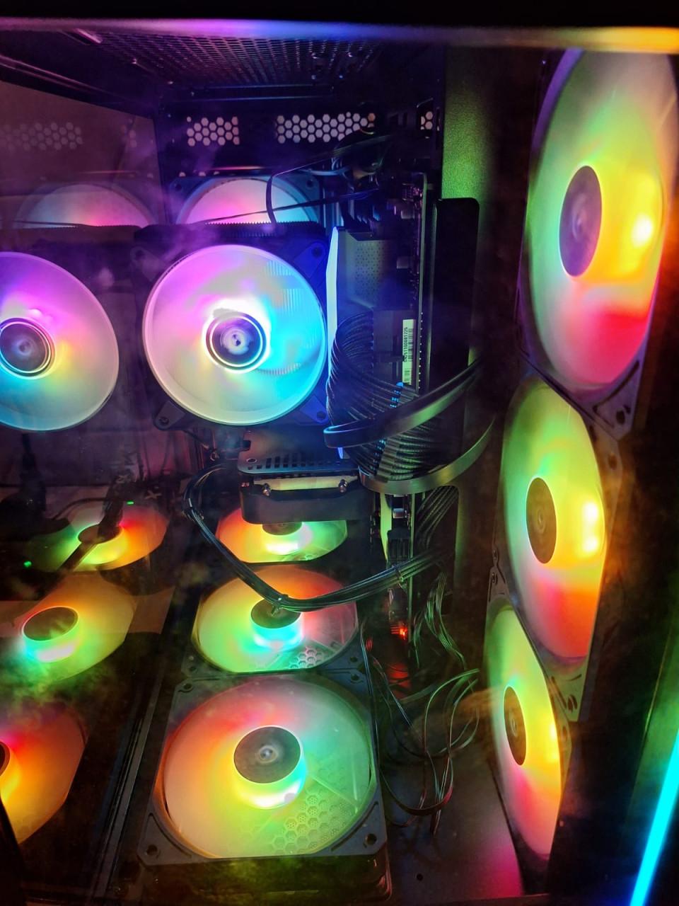 Gaming pc ryzen 5 7600x amd rx 9060xt 32gb ddr5 ram 2tb ssd