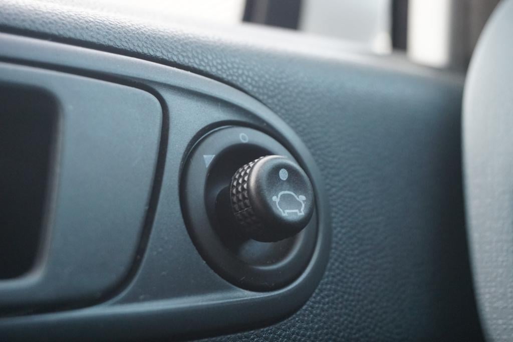Ford Fiesta 1.25 limited airco / elektr. ramen / carplay / nap