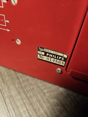 Prachtig Philips BOX57T all transistorradio rond jaren 60