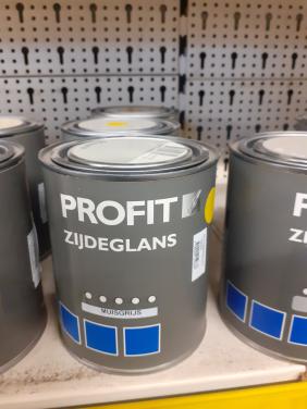 10 blik profit zijdeglans verf voor 15 euro is bijna gratis