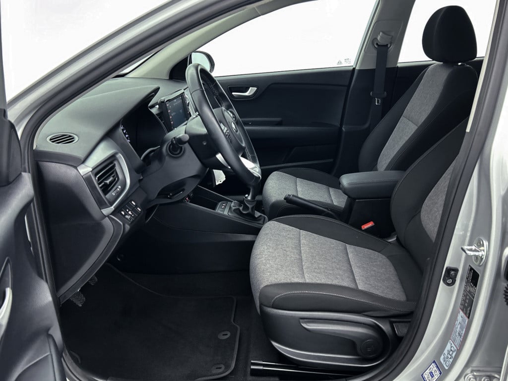 Kia Stonic 1.0 t-gdi dynamicline | navigatie | parkeercamera | roofrails | 