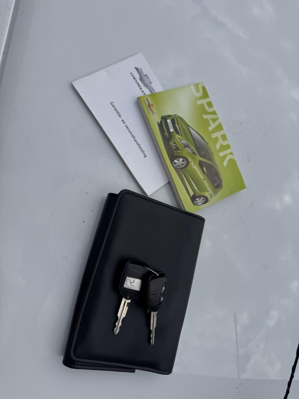 Chevrolet Spark LS 1.0 16V 5Drs 2011 50Kw Wit Airco Apk Nap