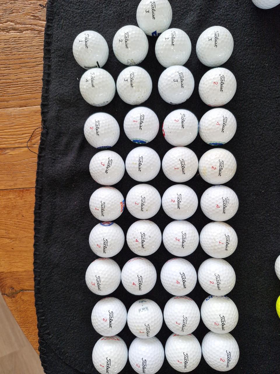 Diverse golfballen te koop