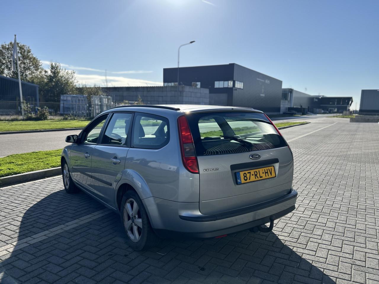 Ford Focus Wagon 1.6-16V Ambiente/INRUILKOOPJE/CRUISE CONTR