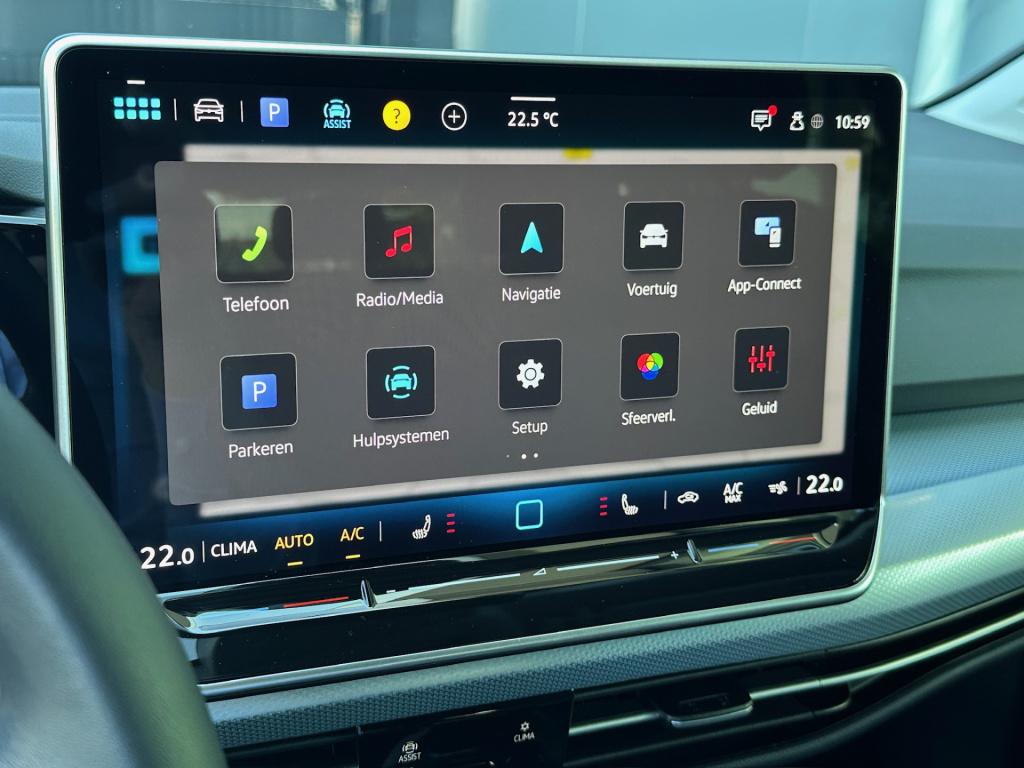 Volkswagen Golf 1.5 tsi 150pk goal | trekhaak | camera | dode hoek | rijkla