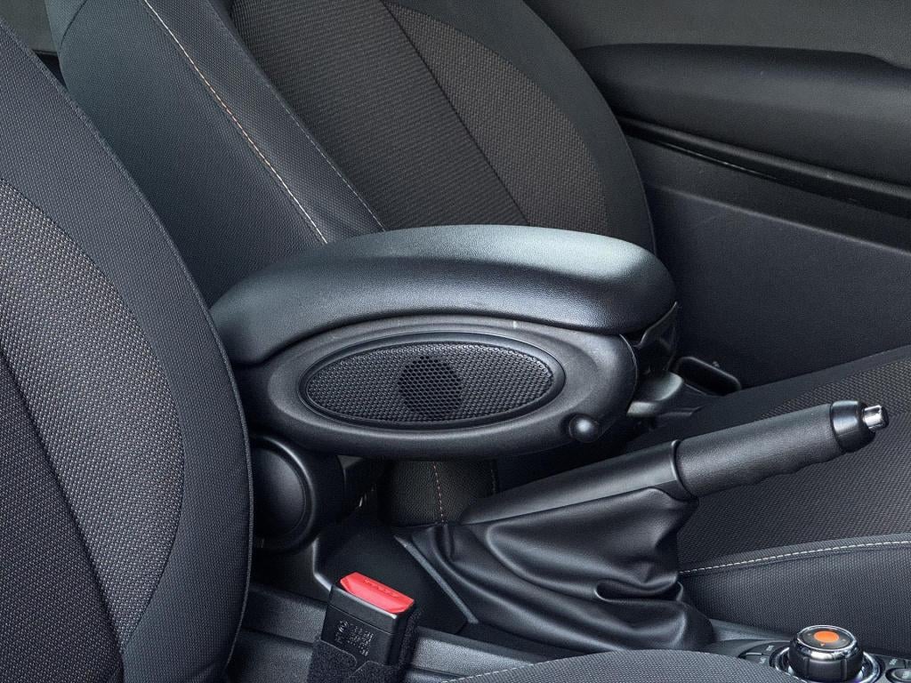 Mini Cooper mini 1.5 salt business allseason banden, nl-auto!