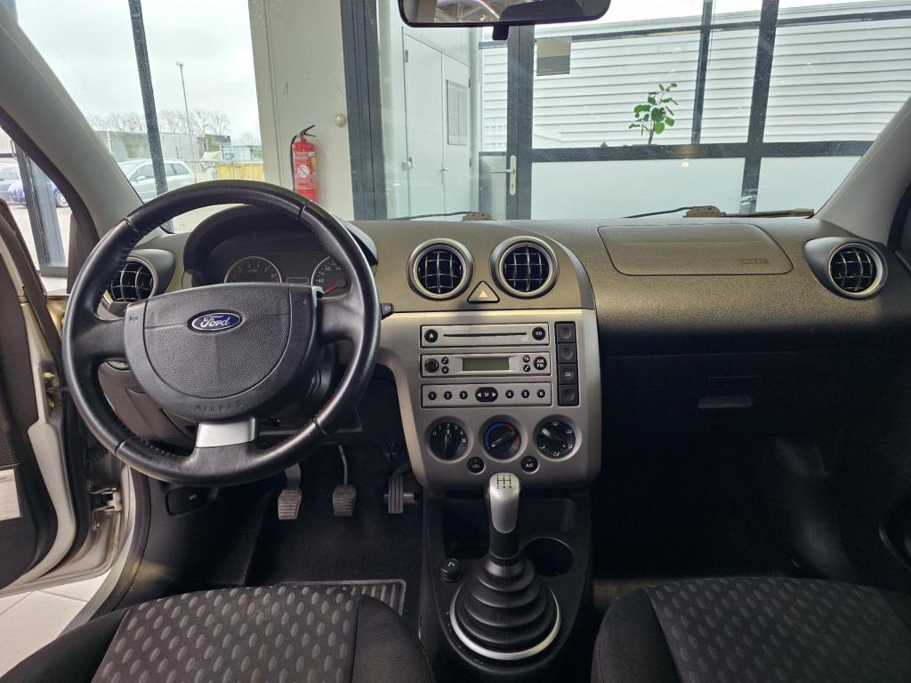 Ford Fiesta 1.4-16v futura