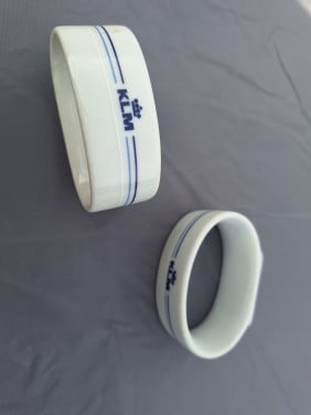 KLM servetring porselein