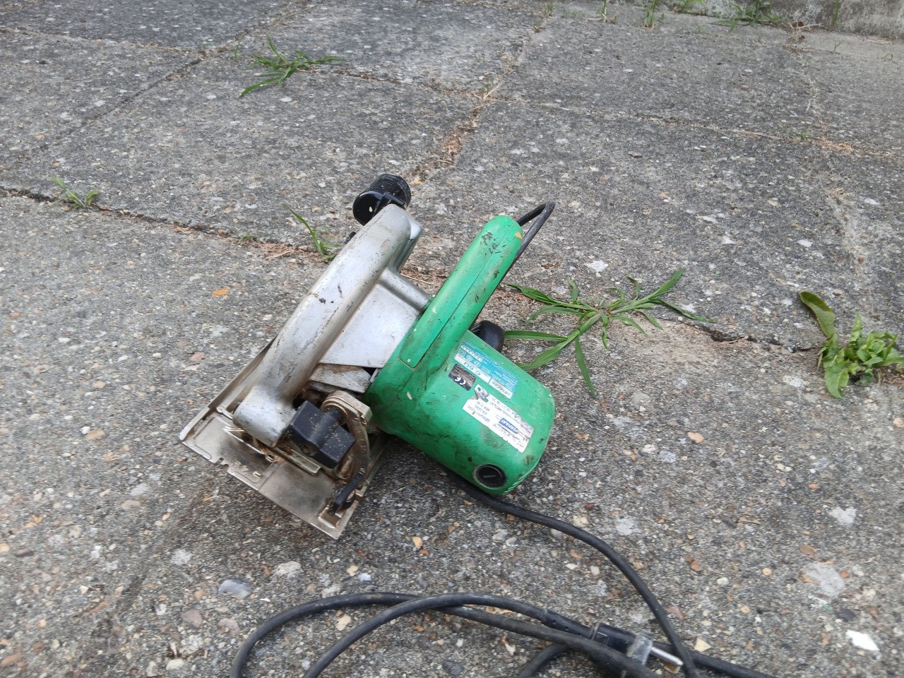Hitachi cirkelzaag 1010 W in kist te koop