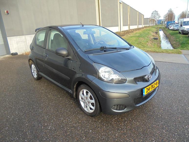 Toyota Aygo 1.0-12V/Navigator/Airco/Elek.pakket/BJ 2011/KMST 129.027+NAP