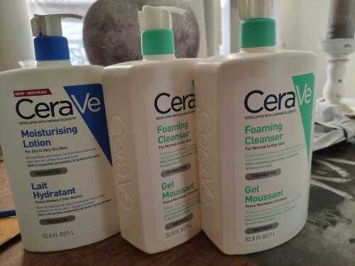 Reinigingsgel en hydraterende lotion van Cerave