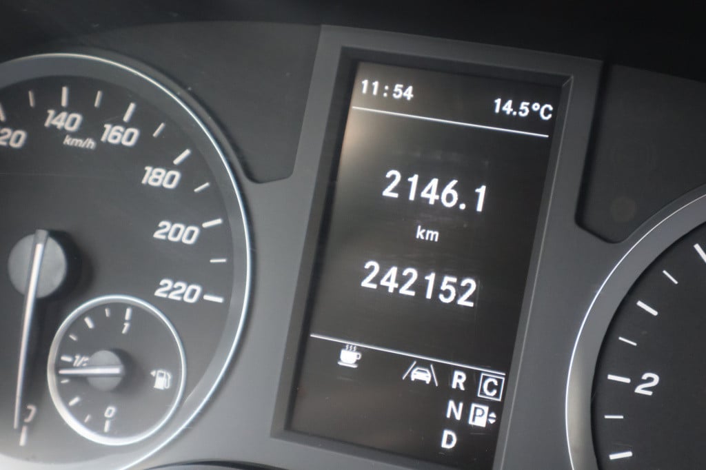 Mercedes-Benz Vito 114 cdi lang l trekhaak l becker map pilot l camera l le