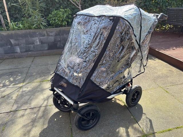 Mountain Buggy Duet dubbele kinderwagen + 2 reiswiegen + regenhoes
