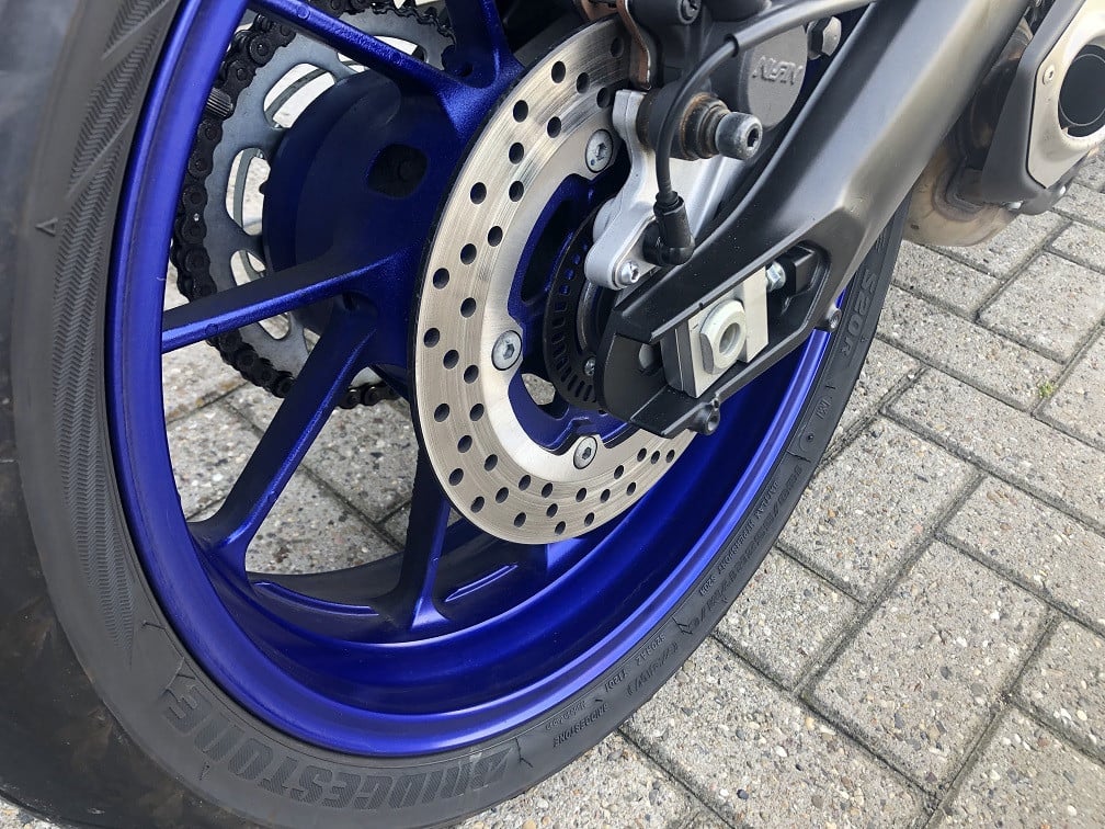 Yamaha MT09-SP met slechts 3956 km!! Gewoon nieuw, incl boekjes etc €8999,-