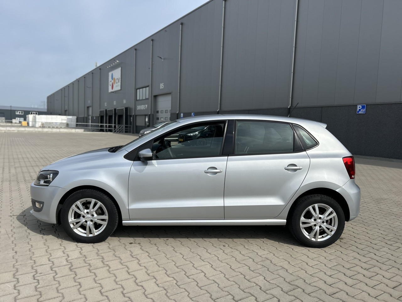 Volkswagen Polo 1.4-16V Comfortline/APK/AIRCO/BLUETOOTH/