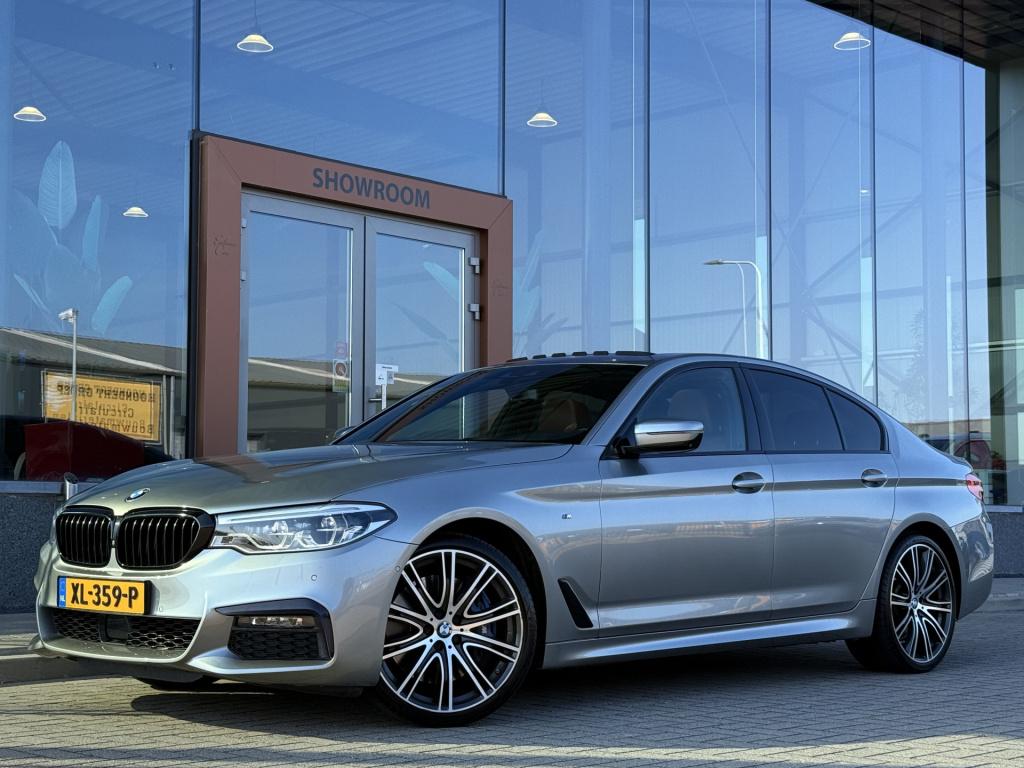 BMW 5 Serie 540i xdrive high executive m-sport | acc | leder | harman / kar