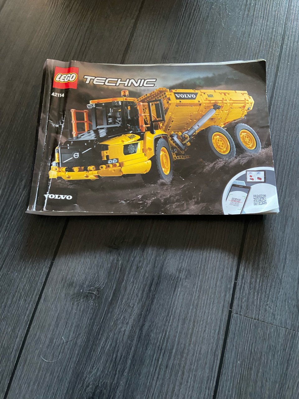 Lego Technic Volvo 42114