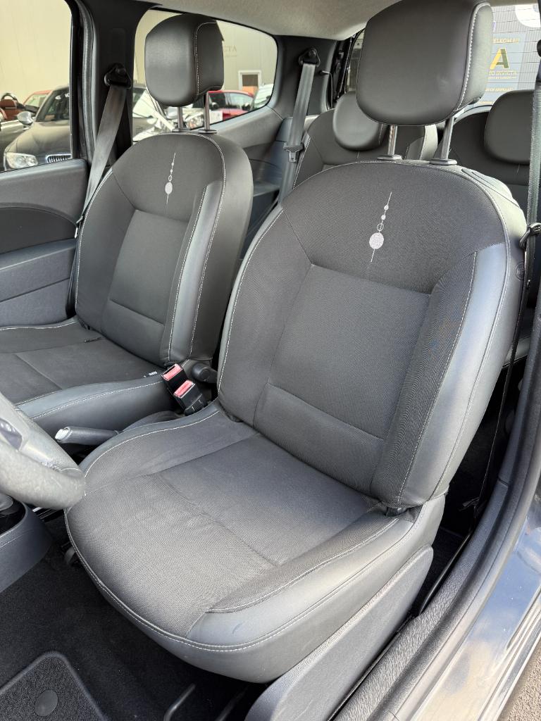 Renault Twingo 1.2-16v night & day - airco - nieuwe distributie